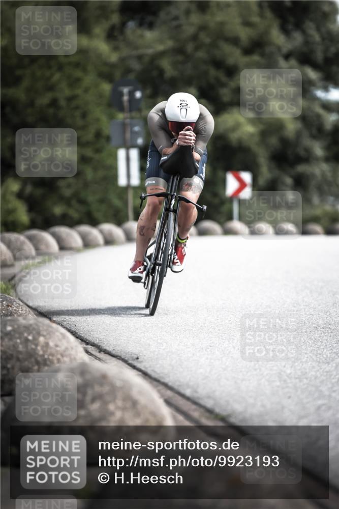 21.06.2026 - 29. Vierlanden-Triathlon H.Heesch http://msf.ph/oto/9923193 21.06.2026 13:03:37 Radfahren 1063, 0 meine-sportfotos.de