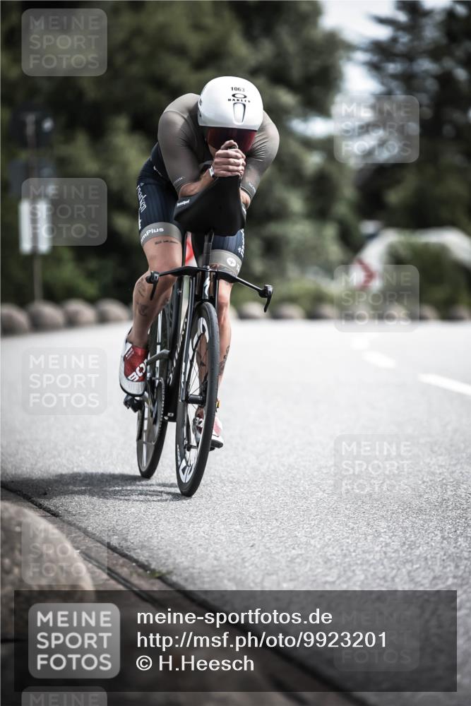 21.06.2026 - 29. Vierlanden-Triathlon H.Heesch http://msf.ph/oto/9923201 21.06.2026 13:03:37 Radfahren 1063 meine-sportfotos.de