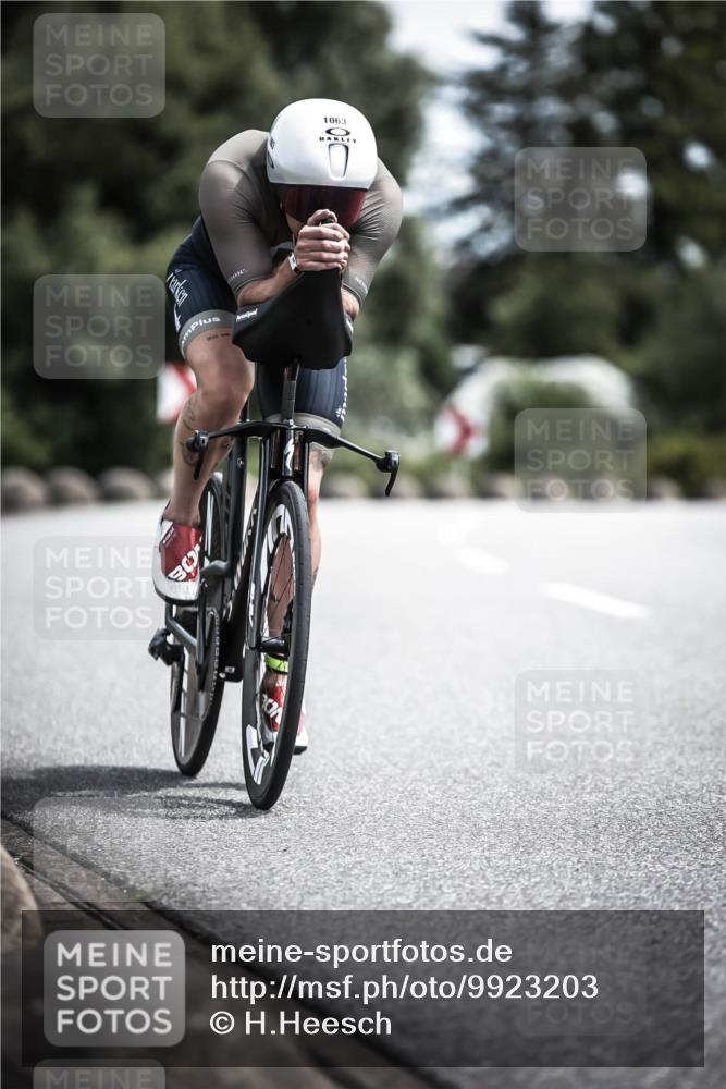 21.06.2026 - 29. Vierlanden-Triathlon H.Heesch http://msf.ph/oto/9923203 21.06.2026 13:03:37 Radfahren 30, 1063 meine-sportfotos.de