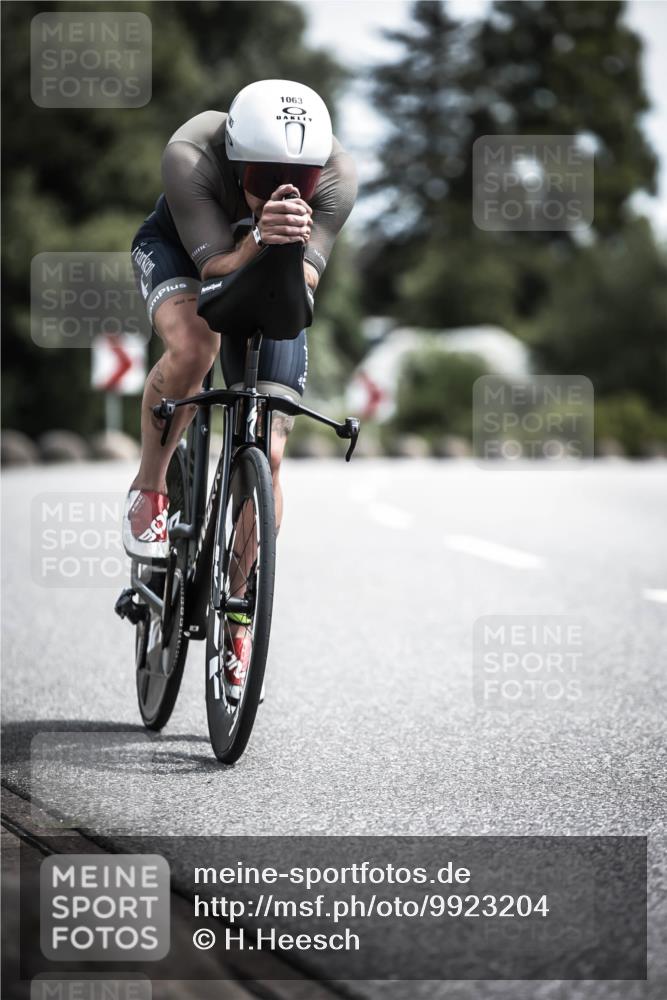 21.06.2026 - 29. Vierlanden-Triathlon H.Heesch http://msf.ph/oto/9923204 21.06.2026 13:03:37 Radfahren 1063 meine-sportfotos.de