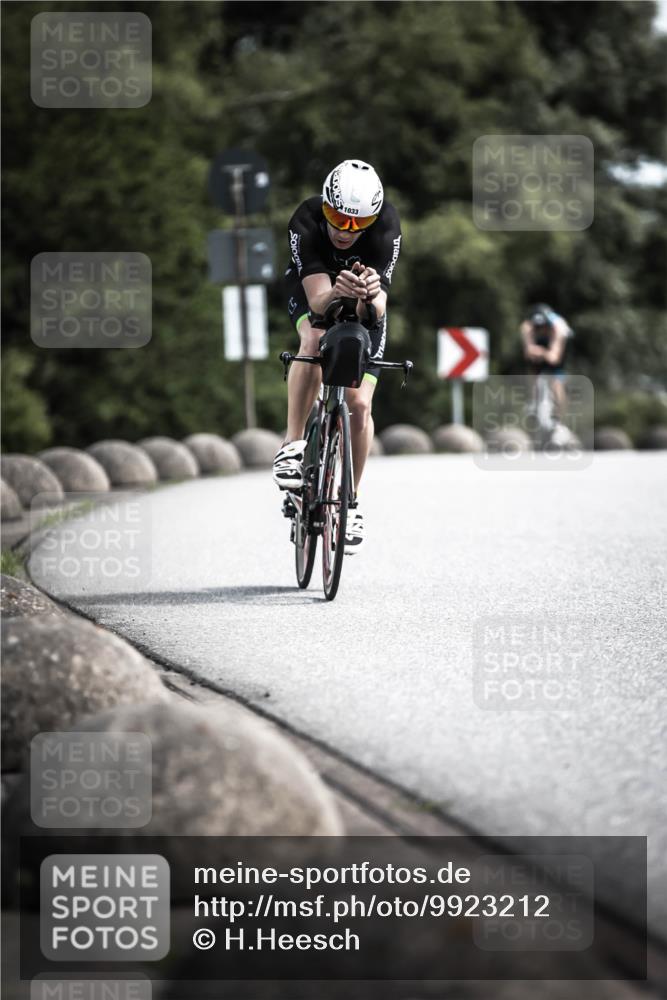 21.06.2026 - 29. Vierlanden-Triathlon H.Heesch http://msf.ph/oto/9923212 21.06.2026 13:03:45 Radfahren 1033 meine-sportfotos.de