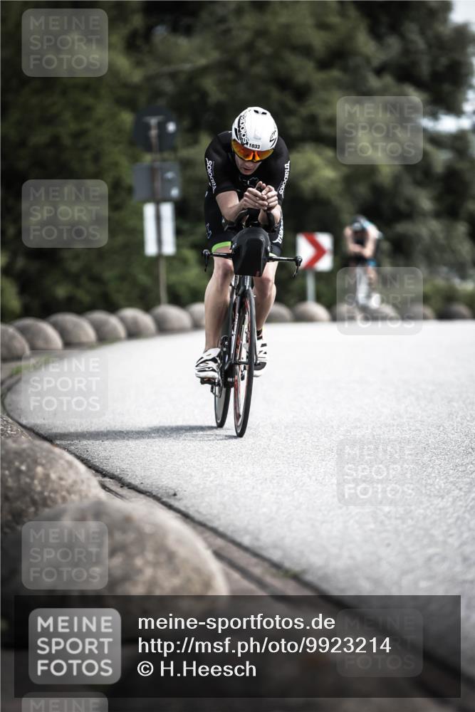 21.06.2026 - 29. Vierlanden-Triathlon H.Heesch http://msf.ph/oto/9923214 21.06.2026 13:03:45 Radfahren 1033 meine-sportfotos.de