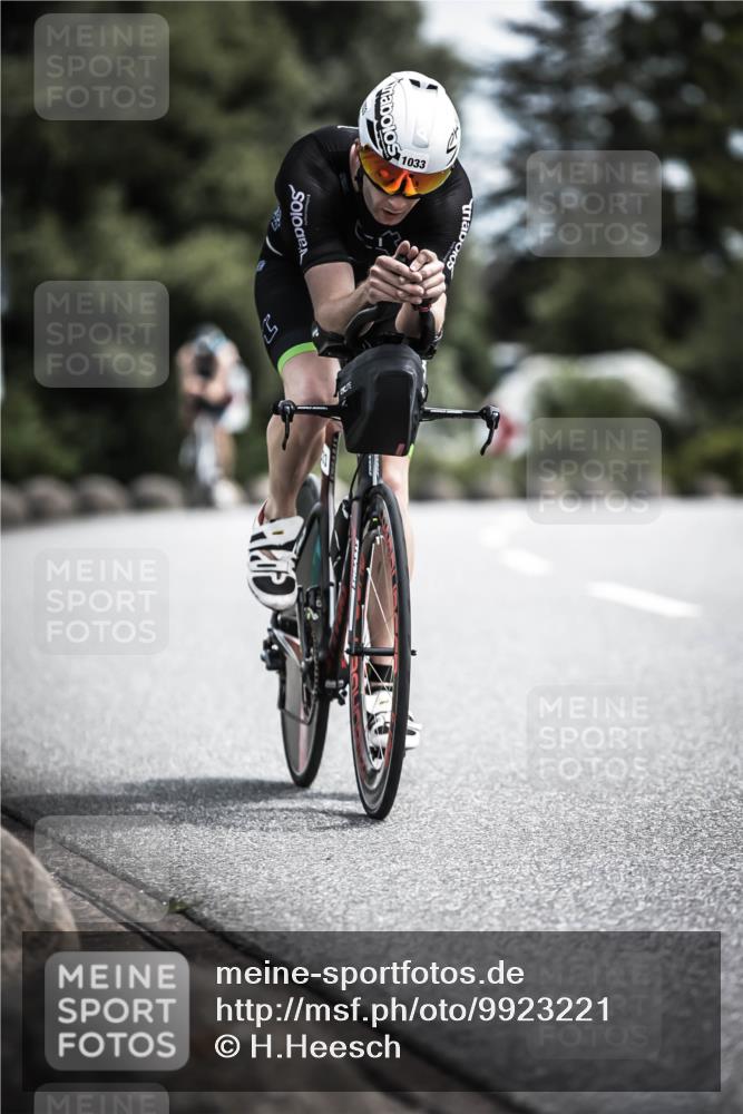 21.06.2026 - 29. Vierlanden-Triathlon H.Heesch http://msf.ph/oto/9923221 21.06.2026 13:03:45 Radfahren 1033 meine-sportfotos.de