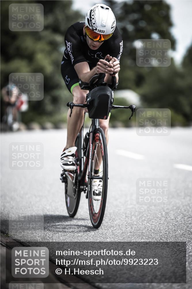 21.06.2026 - 29. Vierlanden-Triathlon H.Heesch http://msf.ph/oto/9923223 21.06.2026 13:03:45 Radfahren 1033 meine-sportfotos.de