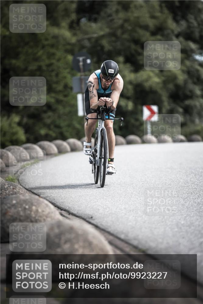 21.06.2026 - 29. Vierlanden-Triathlon H.Heesch http://msf.ph/oto/9923227 21.06.2026 13:03:48 Radfahren 1053 meine-sportfotos.de