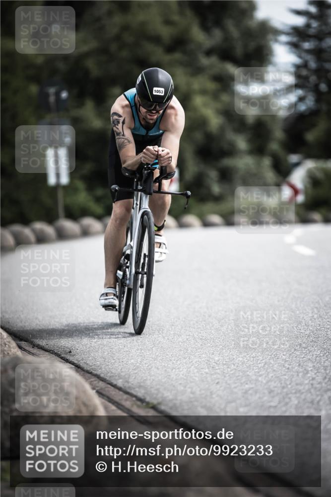 21.06.2026 - 29. Vierlanden-Triathlon H.Heesch http://msf.ph/oto/9923233 21.06.2026 13:03:48 Radfahren 11, 1053 meine-sportfotos.de