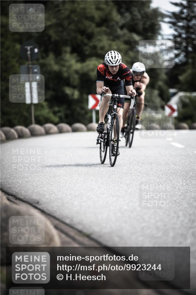 21.06.2026 - 29. Vierlanden-Triathlon H.Heesch http://msf.ph/oto/9923244 21.06.2026 13:03:55 Radfahren 1092 meine-sportfotos.de