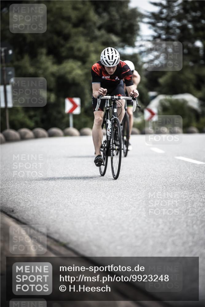 21.06.2026 - 29. Vierlanden-Triathlon H.Heesch http://msf.ph/oto/9923248 21.06.2026 13:03:56 Radfahren 1092 meine-sportfotos.de