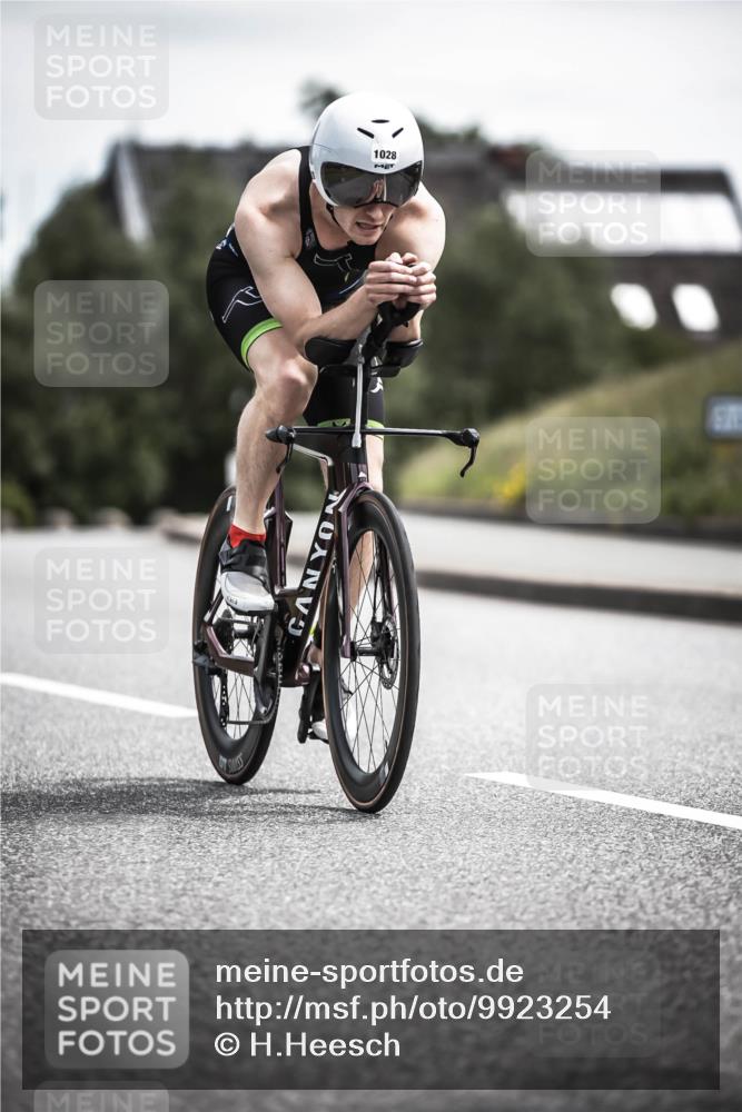 21.06.2026 - 29. Vierlanden-Triathlon H.Heesch http://msf.ph/oto/9923254 21.06.2026 13:03:57 Radfahren 1028 meine-sportfotos.de
