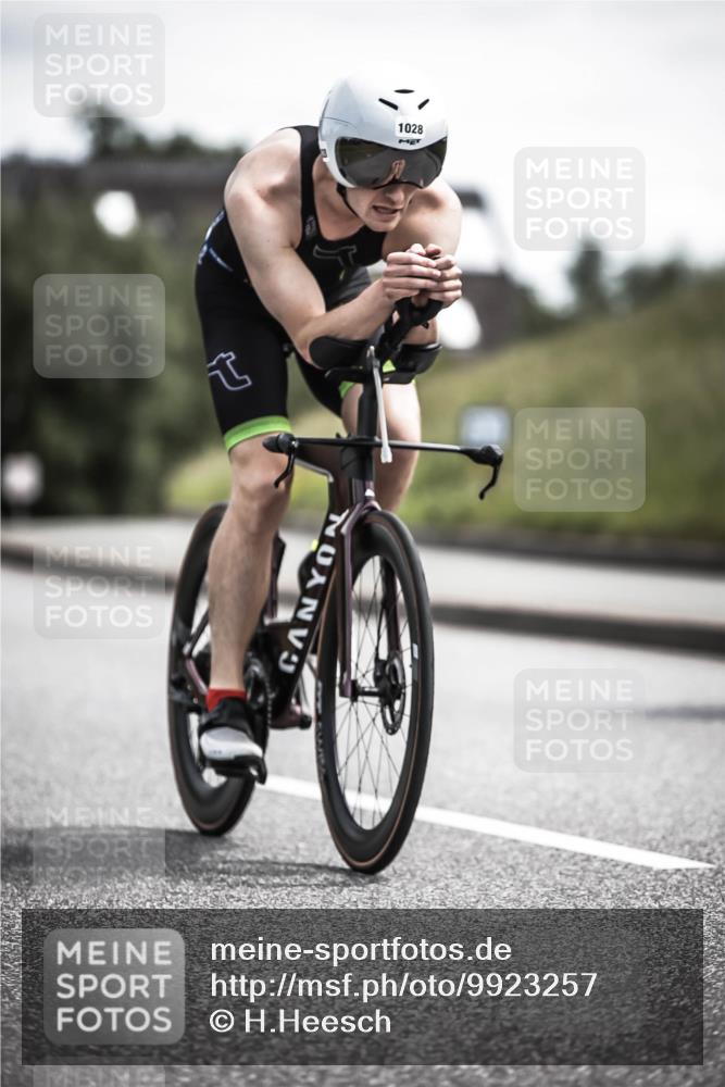 21.06.2026 - 29. Vierlanden-Triathlon H.Heesch http://msf.ph/oto/9923257 21.06.2026 13:03:57 Radfahren 2, 1028 meine-sportfotos.de