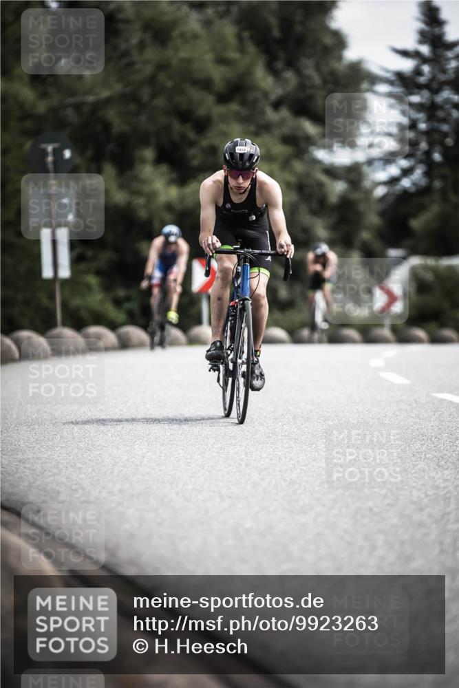21.06.2026 - 29. Vierlanden-Triathlon H.Heesch http://msf.ph/oto/9923263 21.06.2026 13:04:08 Radfahren 1032 meine-sportfotos.de