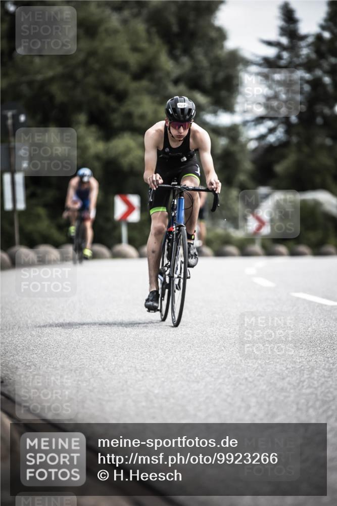 21.06.2026 - 29. Vierlanden-Triathlon H.Heesch http://msf.ph/oto/9923266 21.06.2026 13:04:08 Radfahren 11, 1032 meine-sportfotos.de