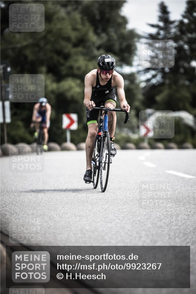 21.06.2026 - 29. Vierlanden-Triathlon H.Heesch http://msf.ph/oto/9923267 21.06.2026 13:04:08 Radfahren 11, 1032 meine-sportfotos.de