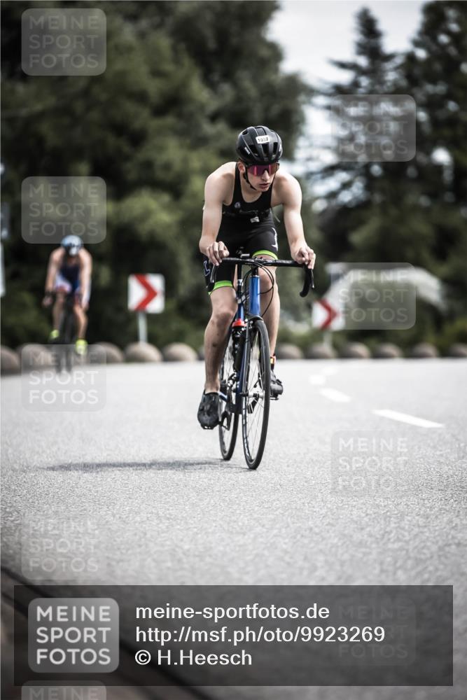 21.06.2026 - 29. Vierlanden-Triathlon H.Heesch http://msf.ph/oto/9923269 21.06.2026 13:04:08 Radfahren 1032 meine-sportfotos.de
