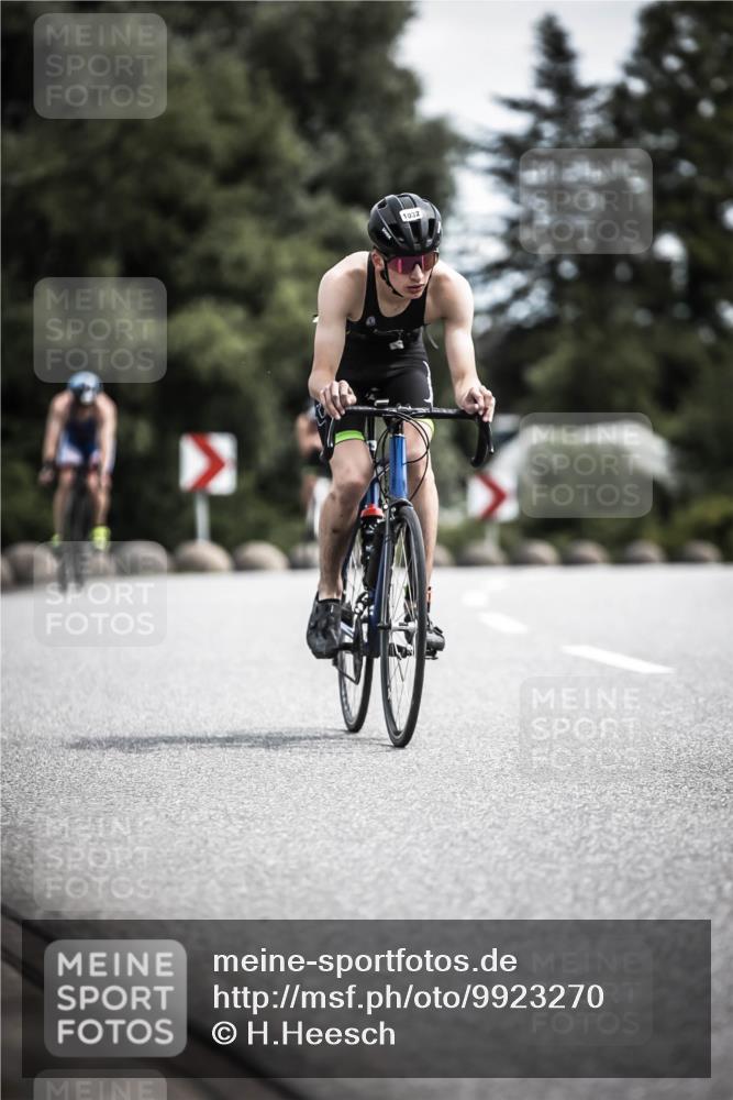 21.06.2026 - 29. Vierlanden-Triathlon H.Heesch http://msf.ph/oto/9923270 21.06.2026 13:04:08 Radfahren 1032 meine-sportfotos.de