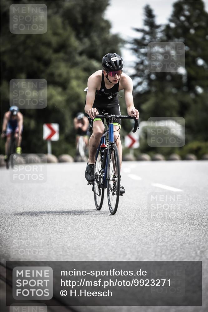 21.06.2026 - 29. Vierlanden-Triathlon H.Heesch http://msf.ph/oto/9923271 21.06.2026 13:04:08 Radfahren 1032 meine-sportfotos.de