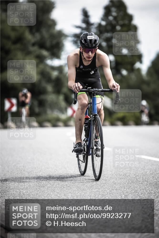 21.06.2026 - 29. Vierlanden-Triathlon H.Heesch http://msf.ph/oto/9923277 21.06.2026 13:04:08 Radfahren 1032 meine-sportfotos.de