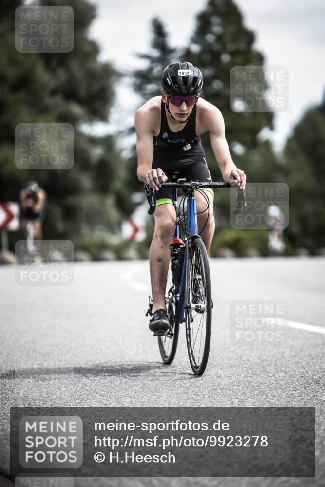 21.06.2026 - 29. Vierlanden-Triathlon H.Heesch http://msf.ph/oto/9923278 21.06.2026 13:04:08 Radfahren 1032 meine-sportfotos.de
