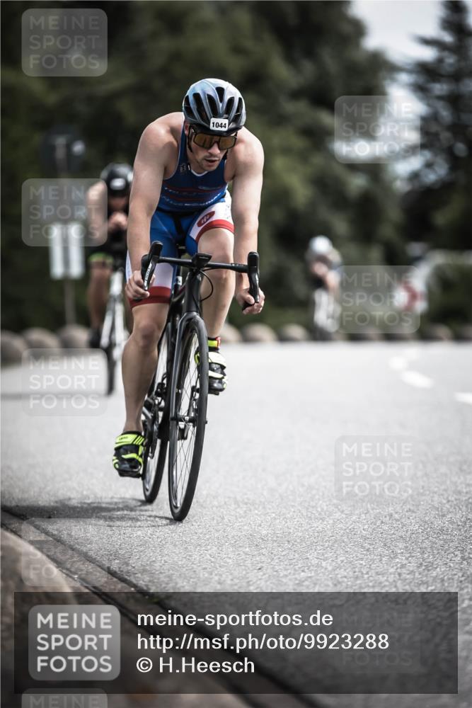 21.06.2026 - 29. Vierlanden-Triathlon H.Heesch http://msf.ph/oto/9923288 21.06.2026 13:04:11 Radfahren 11, 1044 meine-sportfotos.de