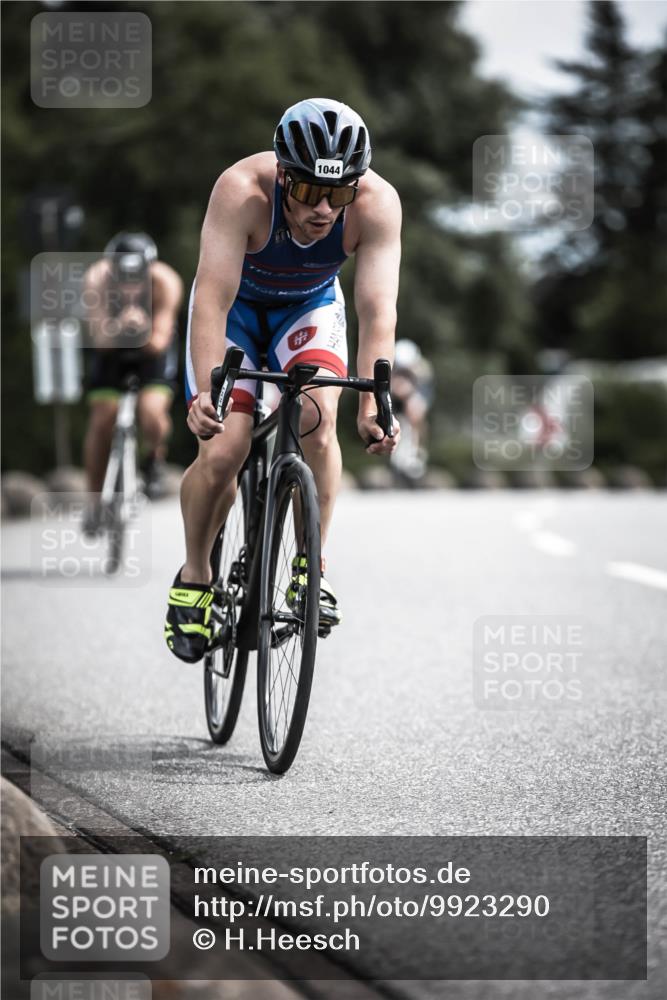 21.06.2026 - 29. Vierlanden-Triathlon H.Heesch http://msf.ph/oto/9923290 21.06.2026 13:04:11 Radfahren 1044 meine-sportfotos.de