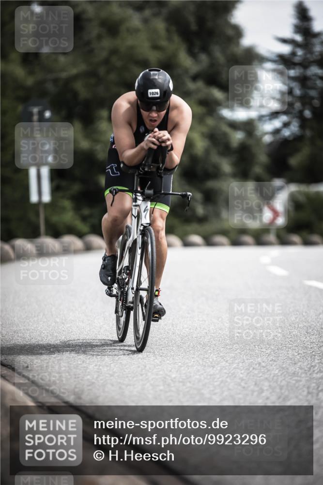 21.06.2026 - 29. Vierlanden-Triathlon H.Heesch http://msf.ph/oto/9923296 21.06.2026 13:04:12 Radfahren 1026 meine-sportfotos.de