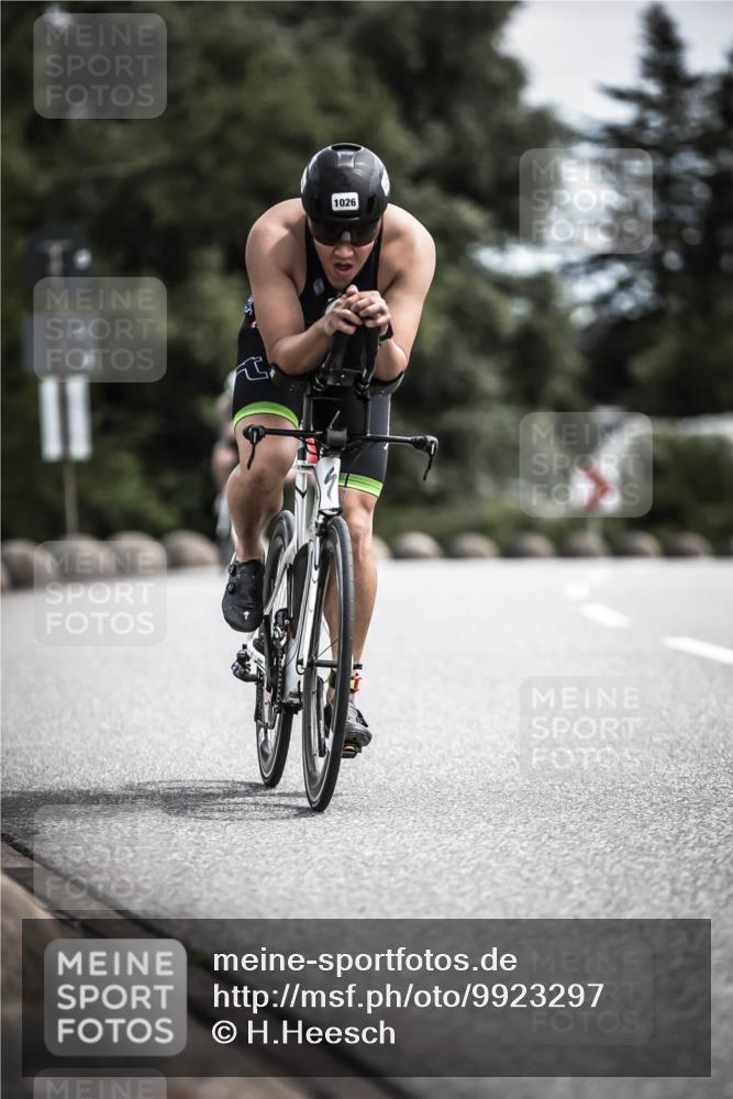 21.06.2026 - 29. Vierlanden-Triathlon H.Heesch http://msf.ph/oto/9923297 21.06.2026 13:04:12 Radfahren 1026 meine-sportfotos.de