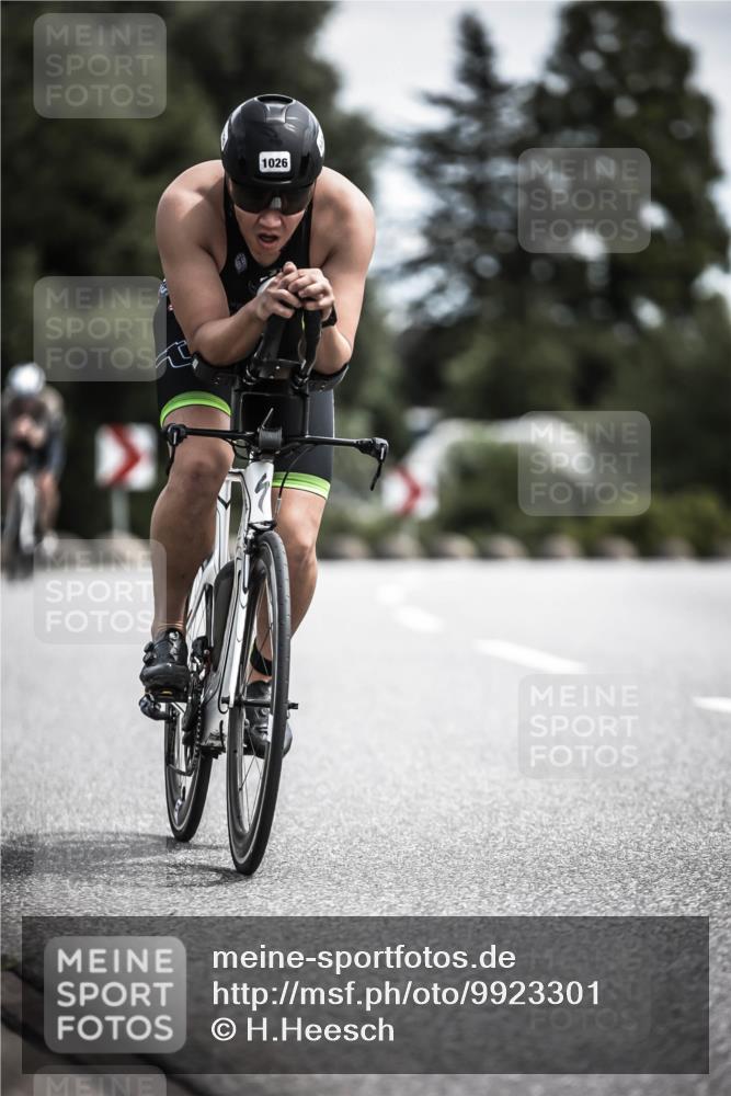 21.06.2026 - 29. Vierlanden-Triathlon H.Heesch http://msf.ph/oto/9923301 21.06.2026 13:04:12 Radfahren 1026 meine-sportfotos.de