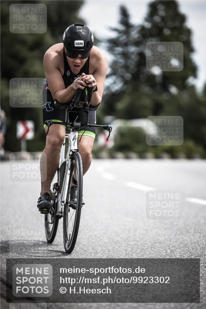 21.06.2026 - 29. Vierlanden-Triathlon H.Heesch http://msf.ph/oto/9923302 21.06.2026 13:04:12 Radfahren 1026 meine-sportfotos.de