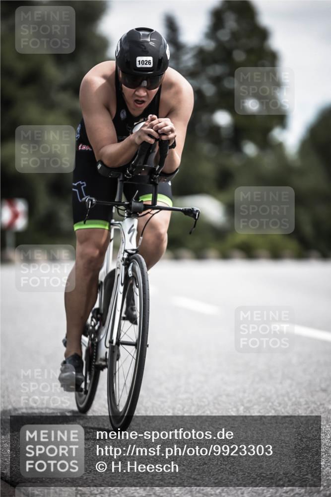 21.06.2026 - 29. Vierlanden-Triathlon H.Heesch http://msf.ph/oto/9923303 21.06.2026 13:04:12 Radfahren 1026 meine-sportfotos.de