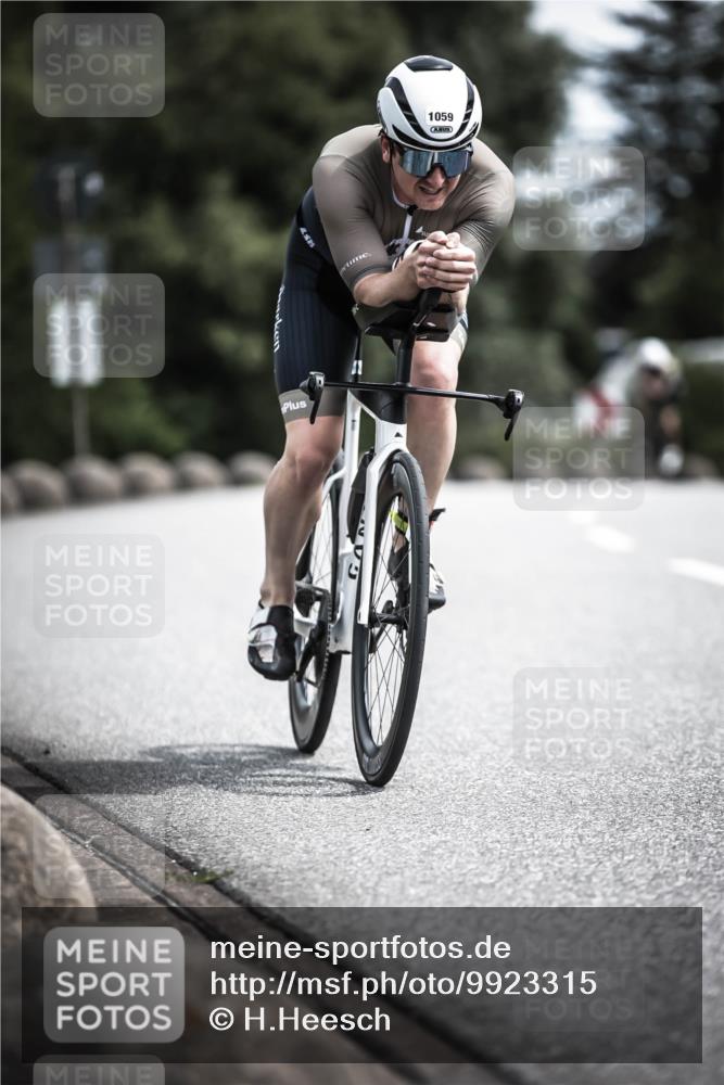 21.06.2026 - 29. Vierlanden-Triathlon H.Heesch http://msf.ph/oto/9923315 21.06.2026 13:04:15 Radfahren 1059 meine-sportfotos.de