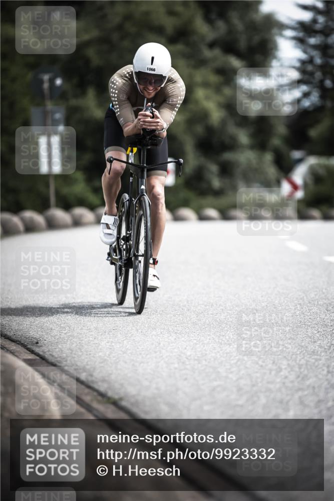 21.06.2026 - 29. Vierlanden-Triathlon H.Heesch http://msf.ph/oto/9923332 21.06.2026 13:04:21 Radfahren 1066 meine-sportfotos.de