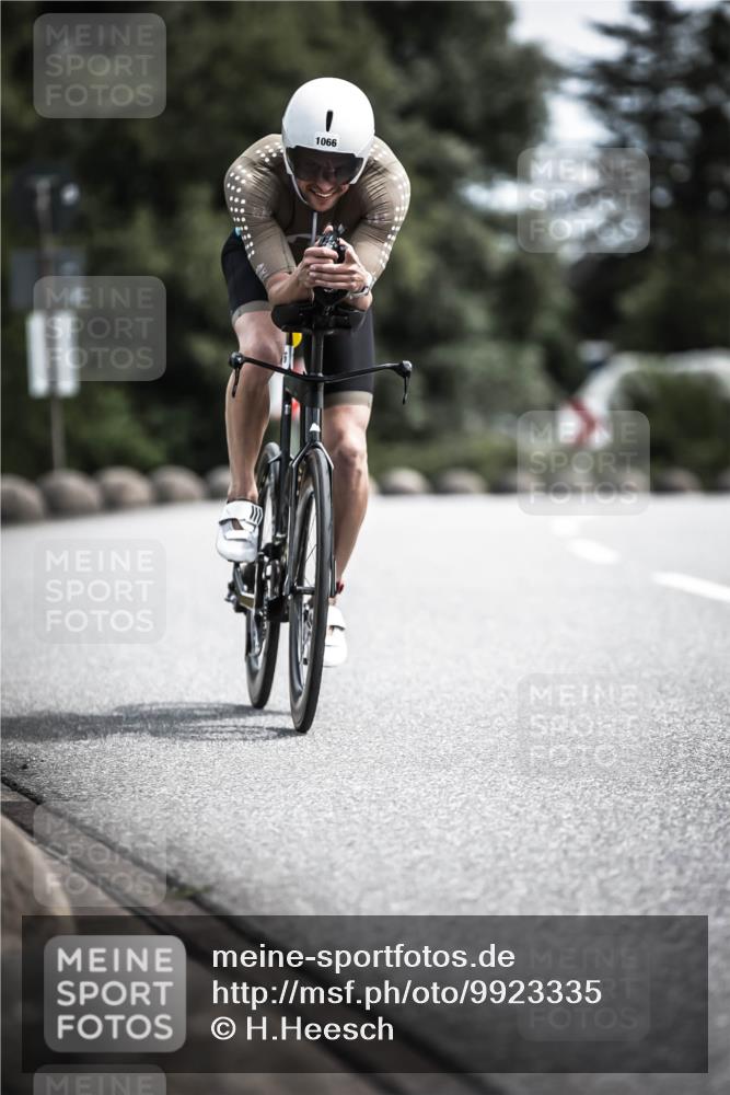 21.06.2026 - 29. Vierlanden-Triathlon H.Heesch http://msf.ph/oto/9923335 21.06.2026 13:04:21 Radfahren 11, 1066 meine-sportfotos.de