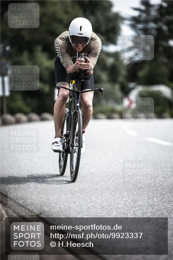 21.06.2026 - 29. Vierlanden-Triathlon H.Heesch http://msf.ph/oto/9923337 21.06.2026 13:04:21 Radfahren 1066 meine-sportfotos.de
