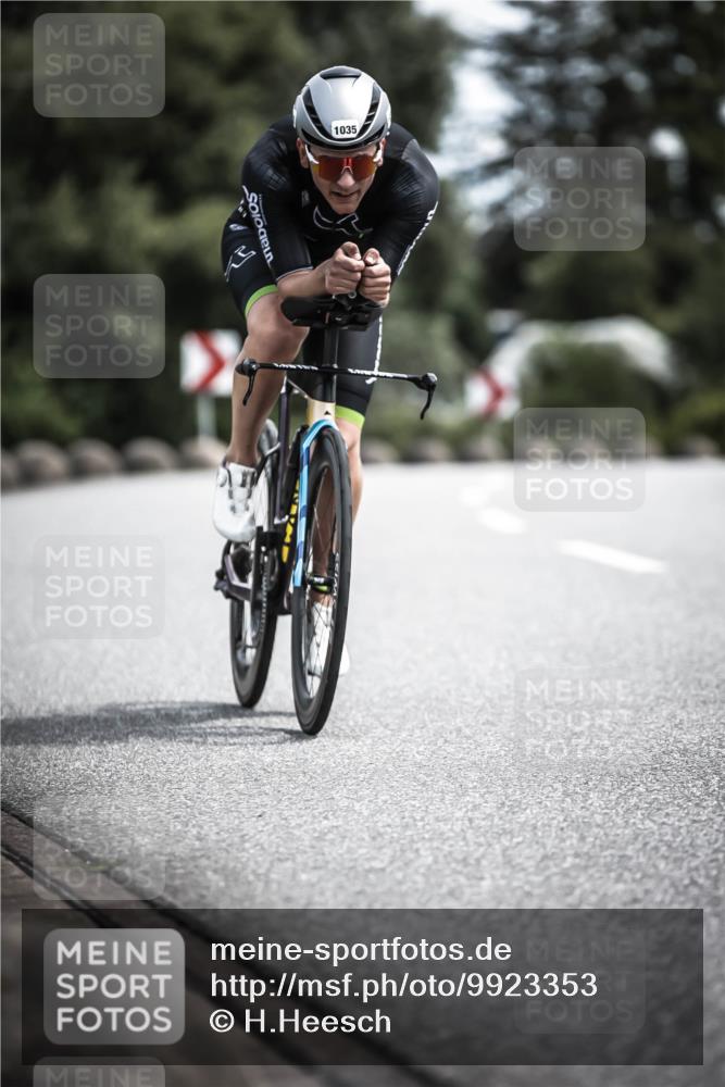 21.06.2026 - 29. Vierlanden-Triathlon H.Heesch http://msf.ph/oto/9923353 21.06.2026 13:04:29 Radfahren 1035 meine-sportfotos.de