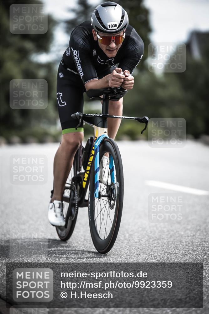 21.06.2026 - 29. Vierlanden-Triathlon H.Heesch http://msf.ph/oto/9923359 21.06.2026 13:04:29 Radfahren 2, 1035 meine-sportfotos.de