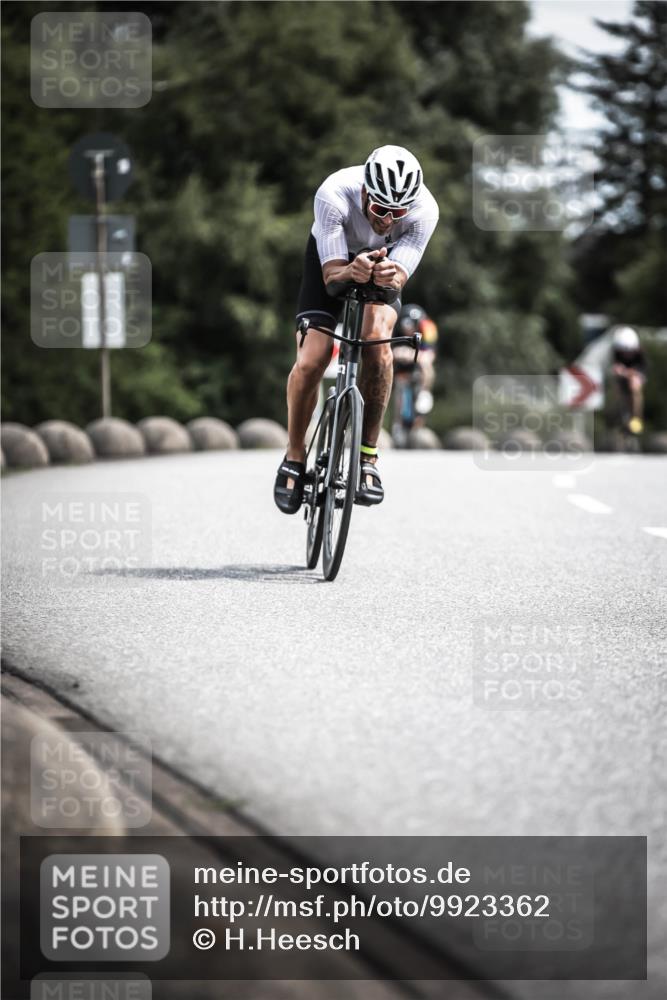 21.06.2026 - 29. Vierlanden-Triathlon H.Heesch http://msf.ph/oto/9923362 21.06.2026 13:04:47 Radfahren 11 meine-sportfotos.de