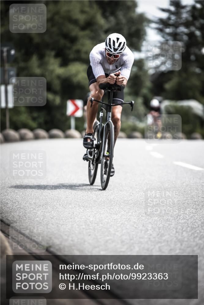 21.06.2026 - 29. Vierlanden-Triathlon H.Heesch http://msf.ph/oto/9923363 21.06.2026 13:04:48 Radfahren 11 meine-sportfotos.de