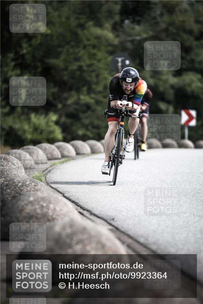 21.06.2026 - 29. Vierlanden-Triathlon H.Heesch http://msf.ph/oto/9923364 21.06.2026 13:04:51 Radfahren 1081 meine-sportfotos.de