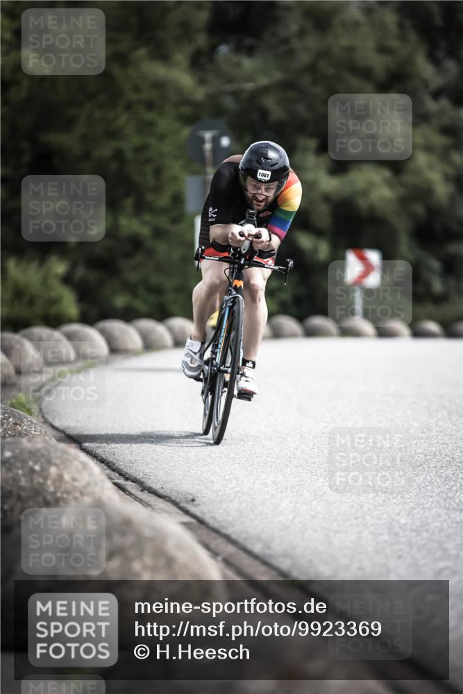 21.06.2026 - 29. Vierlanden-Triathlon H.Heesch http://msf.ph/oto/9923369 21.06.2026 13:04:51 Radfahren 1081 meine-sportfotos.de