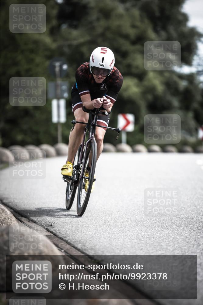 21.06.2026 - 29. Vierlanden-Triathlon H.Heesch http://msf.ph/oto/9923378 21.06.2026 13:04:53 Radfahren 1068 meine-sportfotos.de