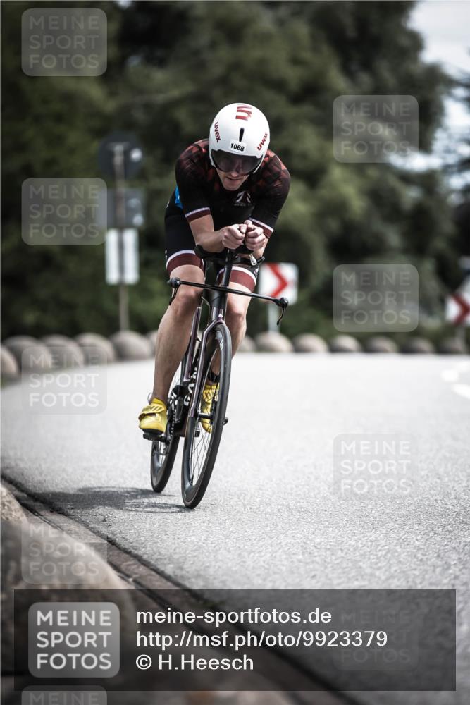 21.06.2026 - 29. Vierlanden-Triathlon H.Heesch http://msf.ph/oto/9923379 21.06.2026 13:04:53 Radfahren 11, 1068 meine-sportfotos.de