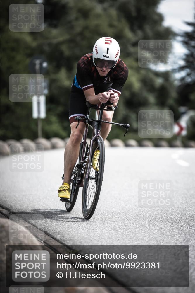 21.06.2026 - 29. Vierlanden-Triathlon H.Heesch http://msf.ph/oto/9923381 21.06.2026 13:04:53 Radfahren 551 meine-sportfotos.de