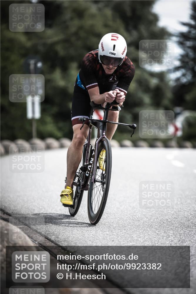 21.06.2026 - 29. Vierlanden-Triathlon H.Heesch http://msf.ph/oto/9923382 21.06.2026 13:04:53 Radfahren 11, 1068 meine-sportfotos.de