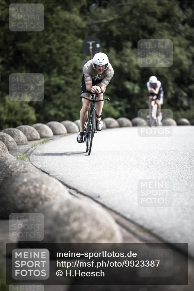 21.06.2026 - 29. Vierlanden-Triathlon H.Heesch http://msf.ph/oto/9923387 21.06.2026 13:05:05 Radfahren 1061 meine-sportfotos.de