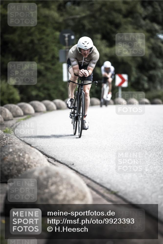 21.06.2026 - 29. Vierlanden-Triathlon H.Heesch http://msf.ph/oto/9923393 21.06.2026 13:05:06 Radfahren 1061 meine-sportfotos.de