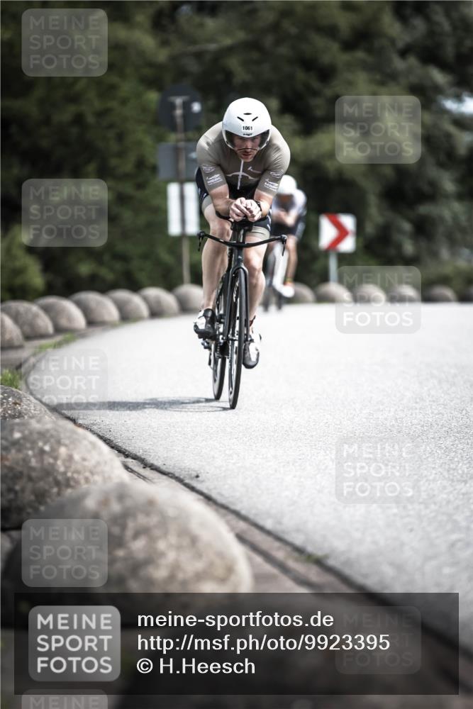 21.06.2026 - 29. Vierlanden-Triathlon H.Heesch http://msf.ph/oto/9923395 21.06.2026 13:05:06 Radfahren 1061 meine-sportfotos.de