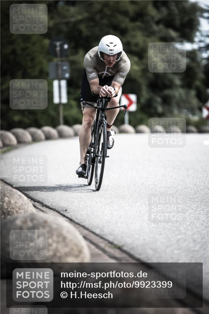 21.06.2026 - 29. Vierlanden-Triathlon H.Heesch http://msf.ph/oto/9923399 21.06.2026 13:05:06 Radfahren 1061 meine-sportfotos.de