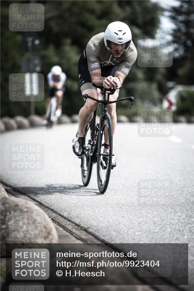 21.06.2026 - 29. Vierlanden-Triathlon H.Heesch http://msf.ph/oto/9923404 21.06.2026 13:05:06 Radfahren 1061 meine-sportfotos.de
