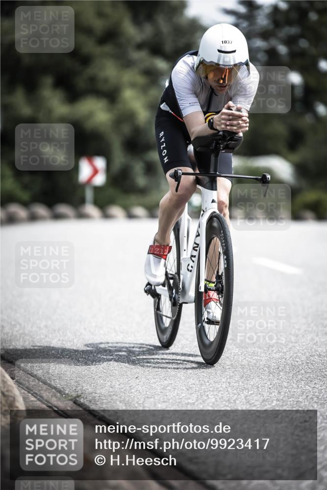 21.06.2026 - 29. Vierlanden-Triathlon H.Heesch http://msf.ph/oto/9923417 21.06.2026 13:05:09 Radfahren 1037 meine-sportfotos.de