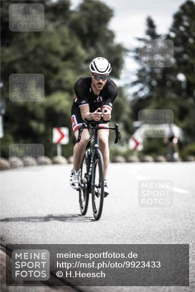 21.06.2026 - 29. Vierlanden-Triathlon H.Heesch http://msf.ph/oto/9923433 21.06.2026 13:05:18 Radfahren 1071 meine-sportfotos.de
